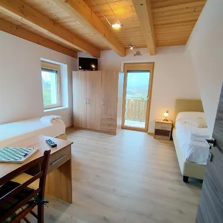 לינה וארוחת בוקר Antico Melo Vignole