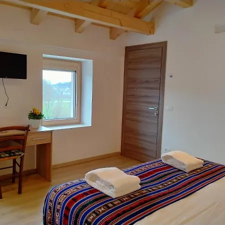 לינה וארוחת בוקר Antico Melo