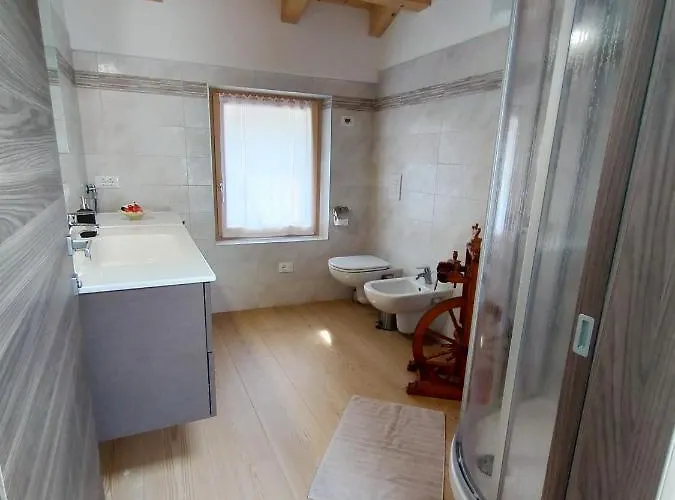 Alojamento de Acomodação e Pequeno-almoço Antico Melo 3*